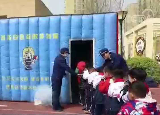 【新聞直播間】全國中小學生安全教育日|開展校園消防演練 提升安全自救能力