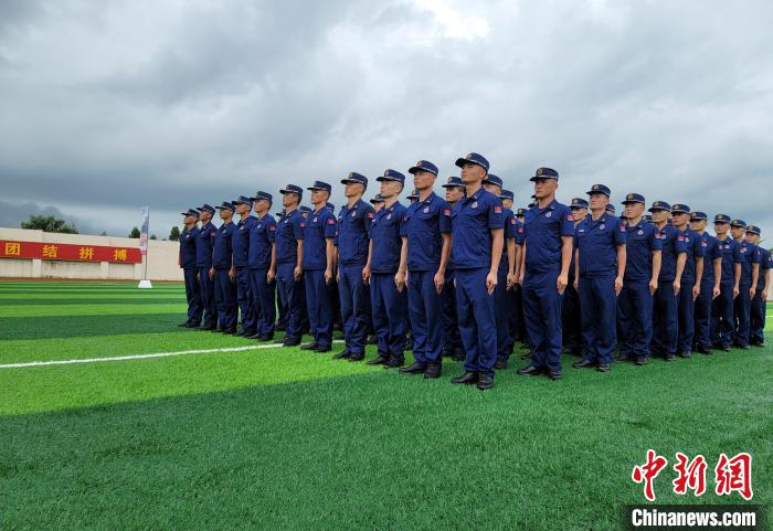 【中新網】國家消防救援局機動隊伍進駐海南