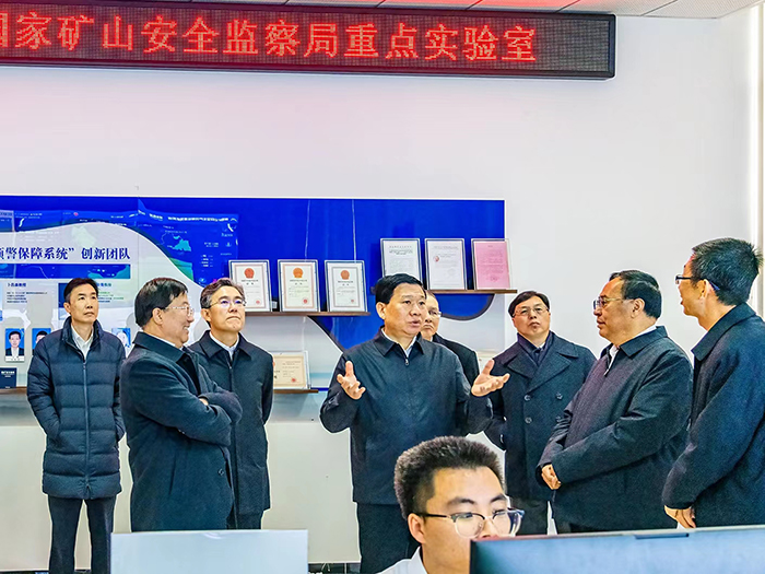 王祥喜在應(yīng)急管理大學(xué)（籌）調(diào)研時(shí)強(qiáng)調(diào) 進(jìn)一步找準(zhǔn)發(fā)展定位 瞄準(zhǔn)應(yīng)急管理特色需求 努力建成國(guó)內(nèi)一流、國(guó)際知名、特色鮮明的大學(xué)
